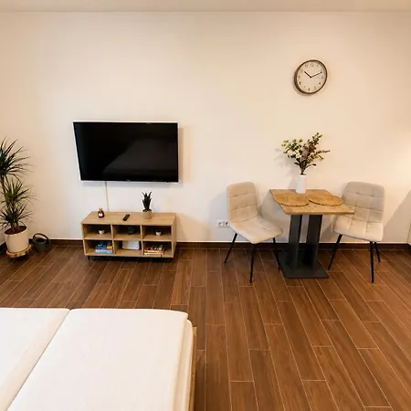 Sibenik Smartstay * 奥洛穆茨
